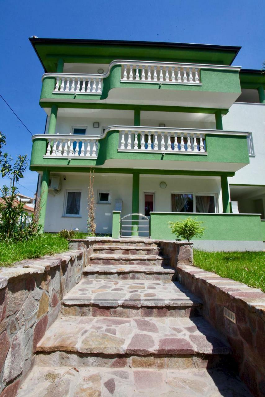 B88 Apartments - Vila Palma Sveti Filip i Jakov Eksteriør billede